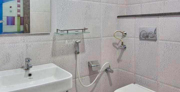 Hotel Av Comforts Bangalore Buitenkant foto
